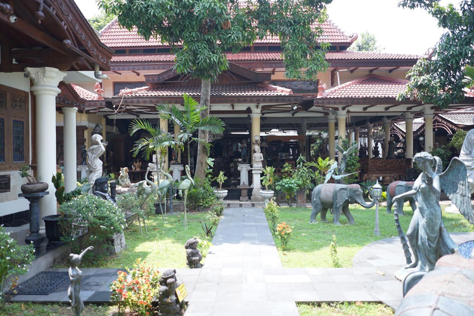 Rumah Pesik Art & Heritage Hotel Gondowulung Εξωτερικό φωτογραφία